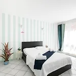 Marconi Apartments