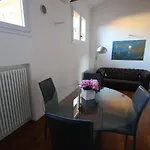 Charme Appartamento Immerso Tra Le Mura Bolognesi