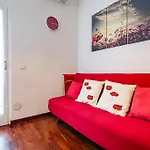 Bidibo Apartment, In Centro Comodo Alla Stazione