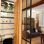 Koro\'S Apartments
