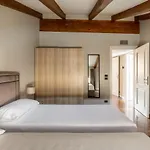 Wooden Design Apartment By Wonderful Italy
