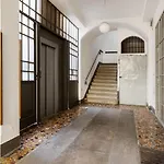 White Leaves Studio By Wonderful Italy