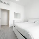 Realkasa Mura Del Borgo Di San Pietro