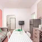 Gala158Due