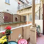 Appartamento Elegante E Centrale La Foglia D\'Oro