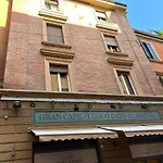 Albari House