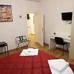 B&B Fiera Station Rooms