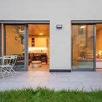 Housmart Toscana 53 Black