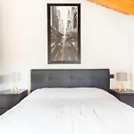 Appartamento Unico A Bologna Con 3 Camere E Parcheggio Gratuito