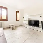Appartamento Unico A Bologna Con 3 Camere E Parcheggio Gratuito