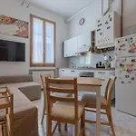 Urban Living Nest: Prime Location