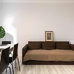 All\'Ombra Delle Due Torri Family Apartment
