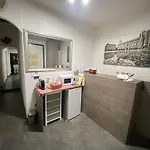 B&B And Home La Piazzetta Della Pioggia