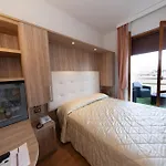 Re Enzo Suites