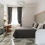 Re Enzo Suites
