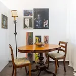 Art Apartment Galliera
