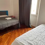 Whouse Suite Apartament Indipendenza