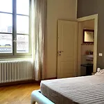 Pompeo Apartment