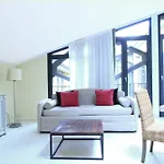 Adriano Residence