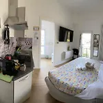 Appartamento In Villetta D\'Epoca