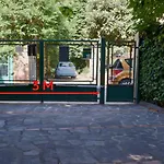 Free Parking & A/C Sant\'Orsola Cozy Home