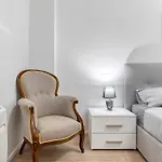 Carbonara Palace 1 - Luxury Comfort Under Medieval Towers