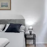Carbonara Palace 2 - Luxury Comfort Under Medieval Towers