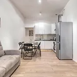 Carbonara Palace 2 - Luxury Comfort Under Medieval Towers