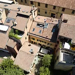 Frassinago Deluxe Suites-Bolognarooms