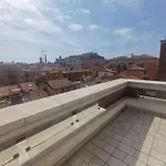 Garisenda House