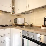 La Petroniana Home
