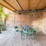 Aldrovandi Luxury Suites And Apartment