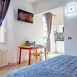 Athena Rooms - Parcheggio Privato