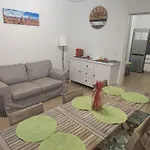 Grigio Perla Residenza, casa indipendente con parcheggio privato e giardino