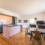 Artieri Suites, Piazza Maggiore