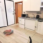 Fiera Bolognina - Komodo - Appartamento Completo Con Giardino E Parcheggio Privato Gratuito