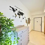 Armonia House - 2 Minutes From The Central Station