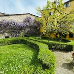 Melograno\'S House