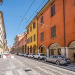 Ab Plus - Via Santo Stefano 62