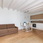 Casa Gini Apartments - The Level