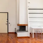 Modern Apartment With Mezzanine By Wonderful Italy
