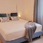 Fiora 7 House - Intera Casa Con Due Bagni - Whole House With Two Bathrooms