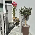 Mood\'S Home Blq