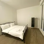 Via Galliera Apartments