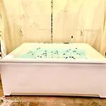 Frassinago Deluxe Suites-Bolognarooms