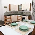Farolfi Apartments Palazzo Pallavicini
