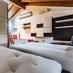 Emilia Levante 2, Bologna By Short Holidays