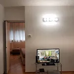 Getthekey Hills Garden Apartment