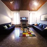 Casa Bella Old City