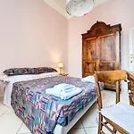 Classic Marconi Apartment By Wonderful Italy